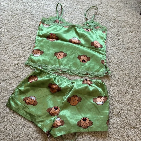 Green Monkey Print Women's Sleepwear Set - Picture 3 of 3